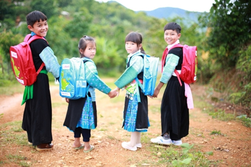 Tăng cường công tác phát triển giáo dục ở vùng dân tộc thiểu số - cơ sở quan trọng để thực hiện bình đẳng giữa các dân tộc - Nguồn: bienphong.com.vn