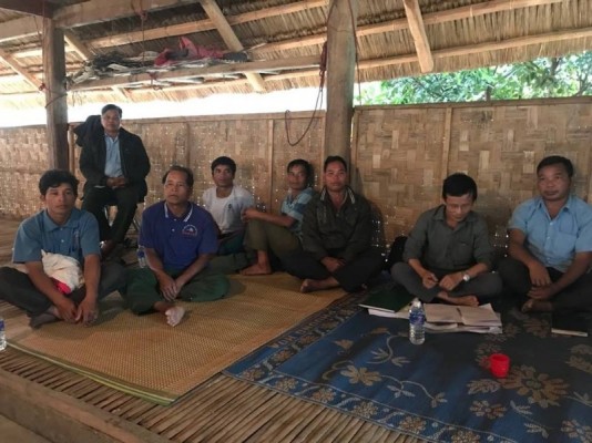 Sinh hoạt chi bộ tại thôn Rook Mẹt, xã biên giới Đăk Nhoong, huyện Đăk Glei.