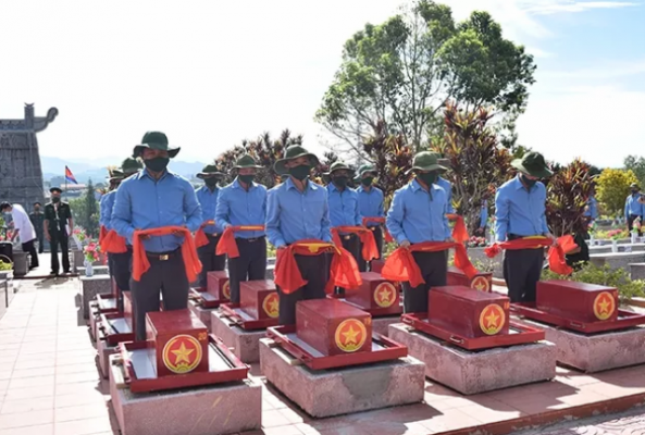 Truy điệu và an táng các liệt sĩ tại Nghĩa trang liệt sĩ huyện Ngọc Hồi