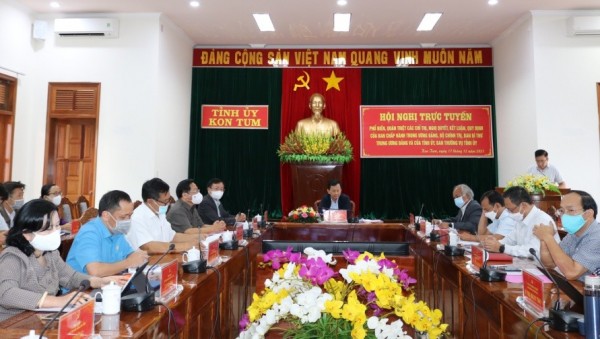 Quang cảnh Hội nghị tại điểm cầu Ban Thường vụ Tỉnh ủy (ảnh của kontum.gov.vn)