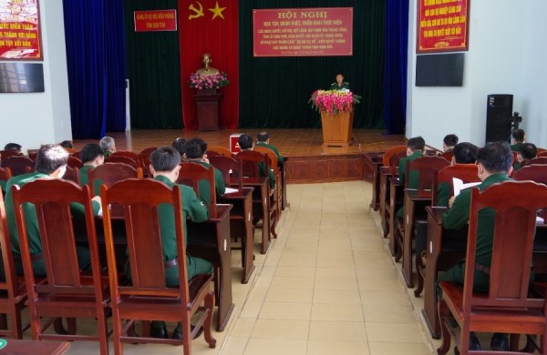 Đại tá Lê Minh Chính, Bí thư Đảng uỷ, Chính uỷ BĐBP tỉnh quán triệt tại Hội nghị