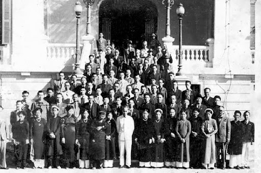 Trong tuần lễ vàng, các nhà công thương Hà Nội đã là giới chức xã hội đầu tiên được Bác tiếp tại Phủ Chủ tịch. Một tháng sau, ngày 13/10/1945