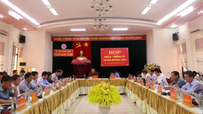 UBND tỉnh tổ chức Phiên họp thường kỳ tháng 10 nhằm đánh giá tình hình KT-XH tháng 10 và 10 tháng qua…(ảnh: kontum.gov.vn)