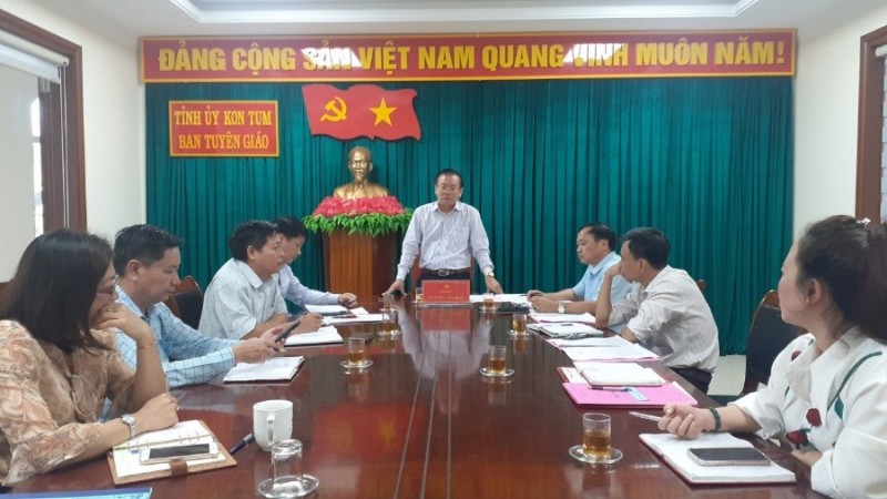 Đồng chí Nguyễn Văn Hòa, Phó Bí thư Tỉnh ủy phát biểu chỉ đạo