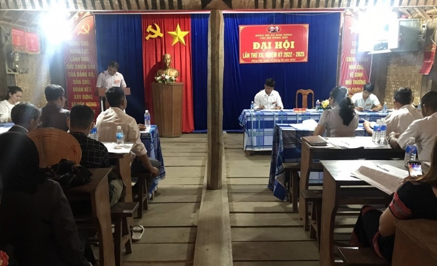 Cấp uỷ cấp trên dự Đại hội Chi bộ thôn Nông Nội, xã Đăk Nông, huyện Ngọc Hồi